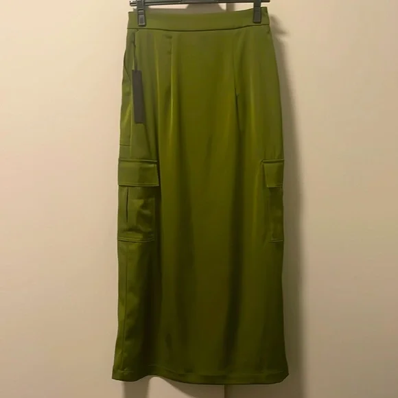 🌿Nwt House of Harlow 1960 plant green satin cargo pocket skirt slit midi XS - Picture 6 of 14
